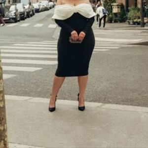 Fashion to figure bow dree